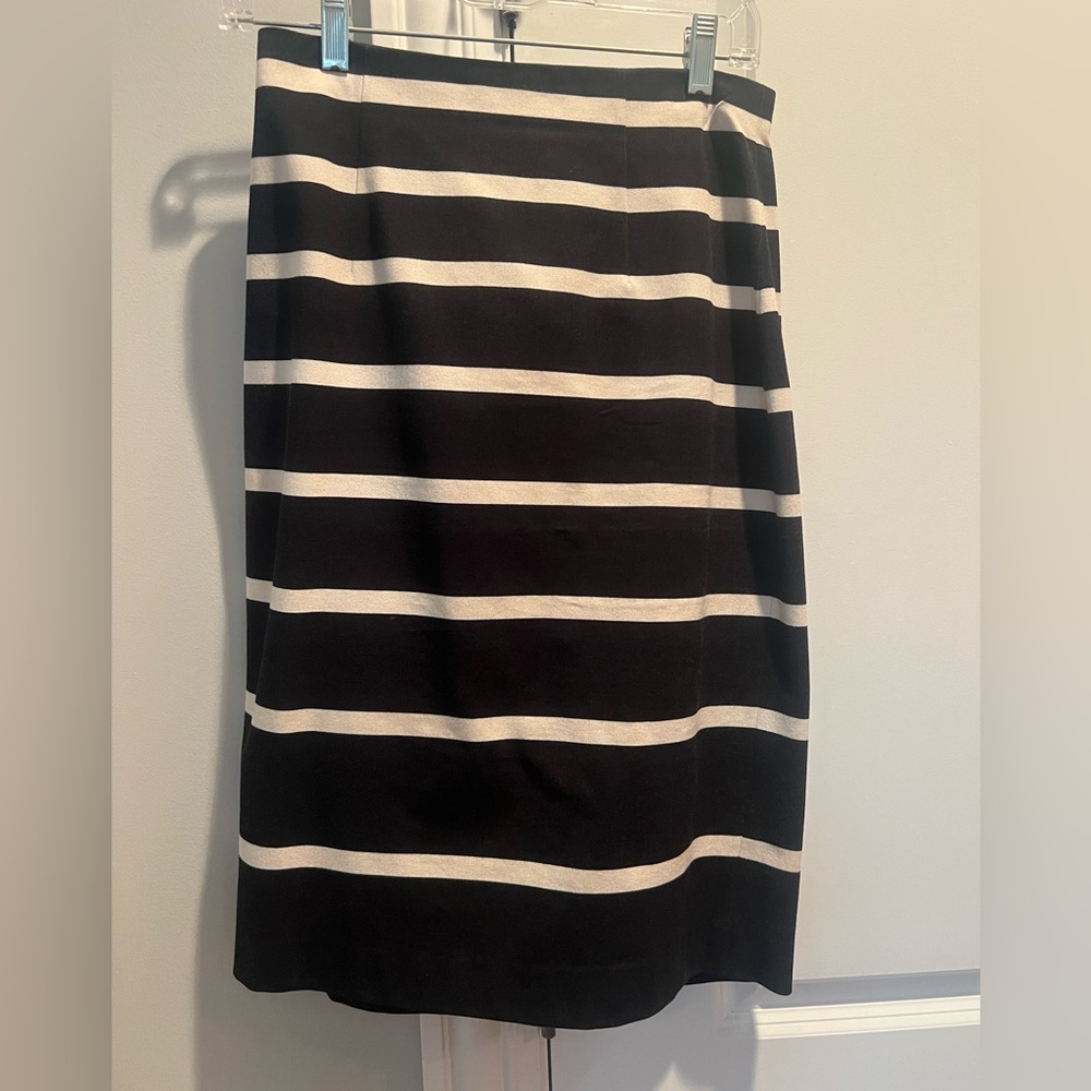 Banana Republic pencil skirt, size 4